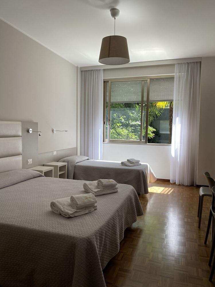 Hotel Due Giardini Μιλάνο Εξωτερικό φωτογραφία
